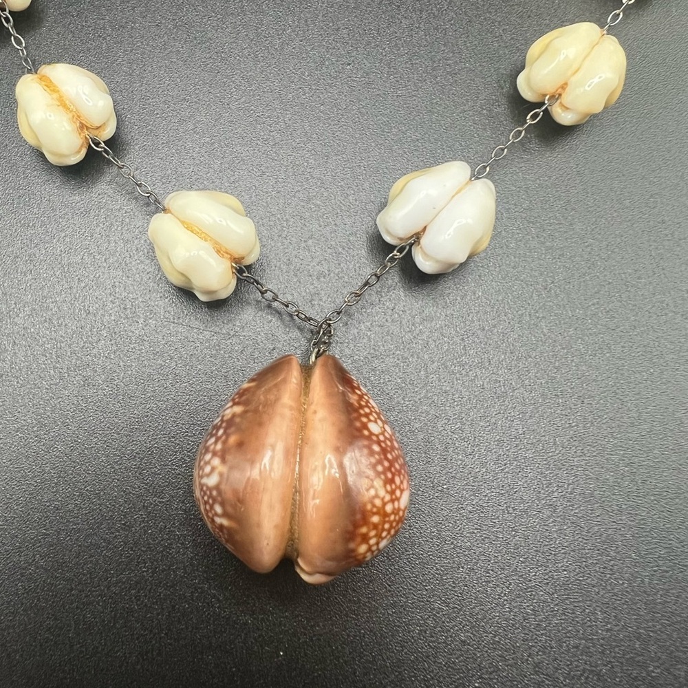 Vtg Handmade Cowrie Shell Necklace Marked Sterling - Picture 3 of 11